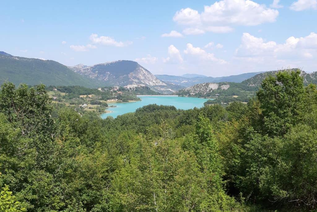 Al Colle Apartment Castel San Vincenzo Ngoại thất bức ảnh