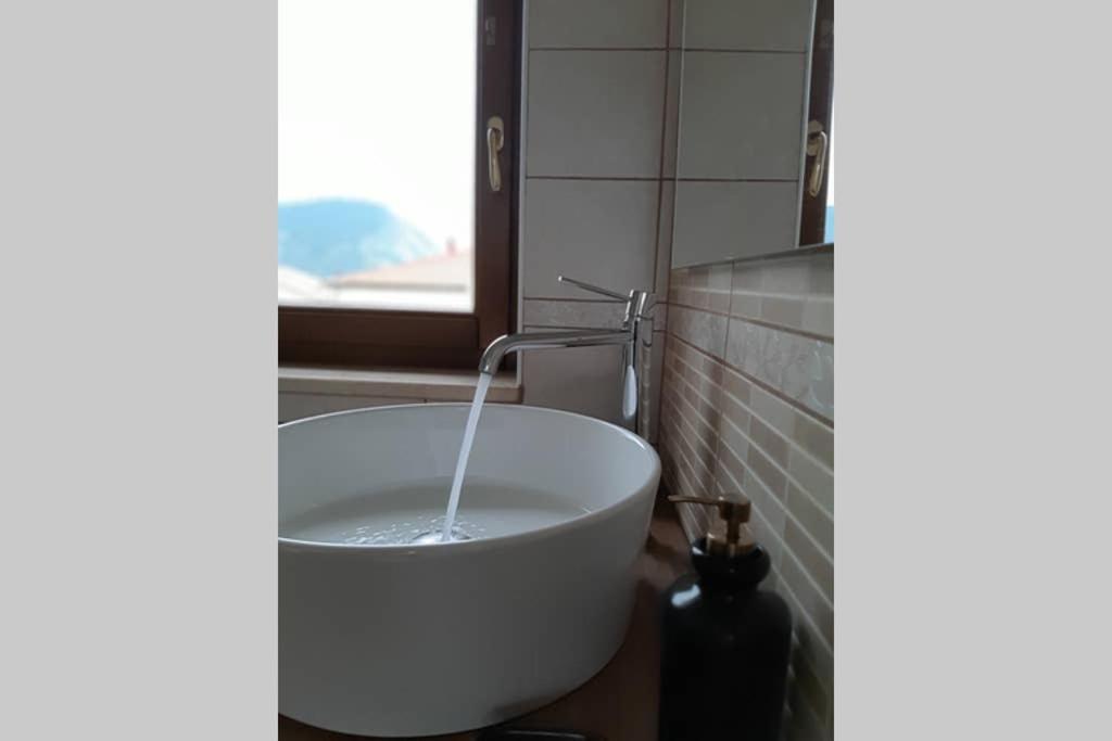 Al Colle Apartment Castel San Vincenzo Ngoại thất bức ảnh