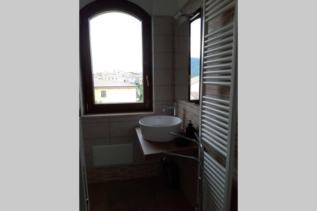 Al Colle Apartment Castel San Vincenzo Ngoại thất bức ảnh